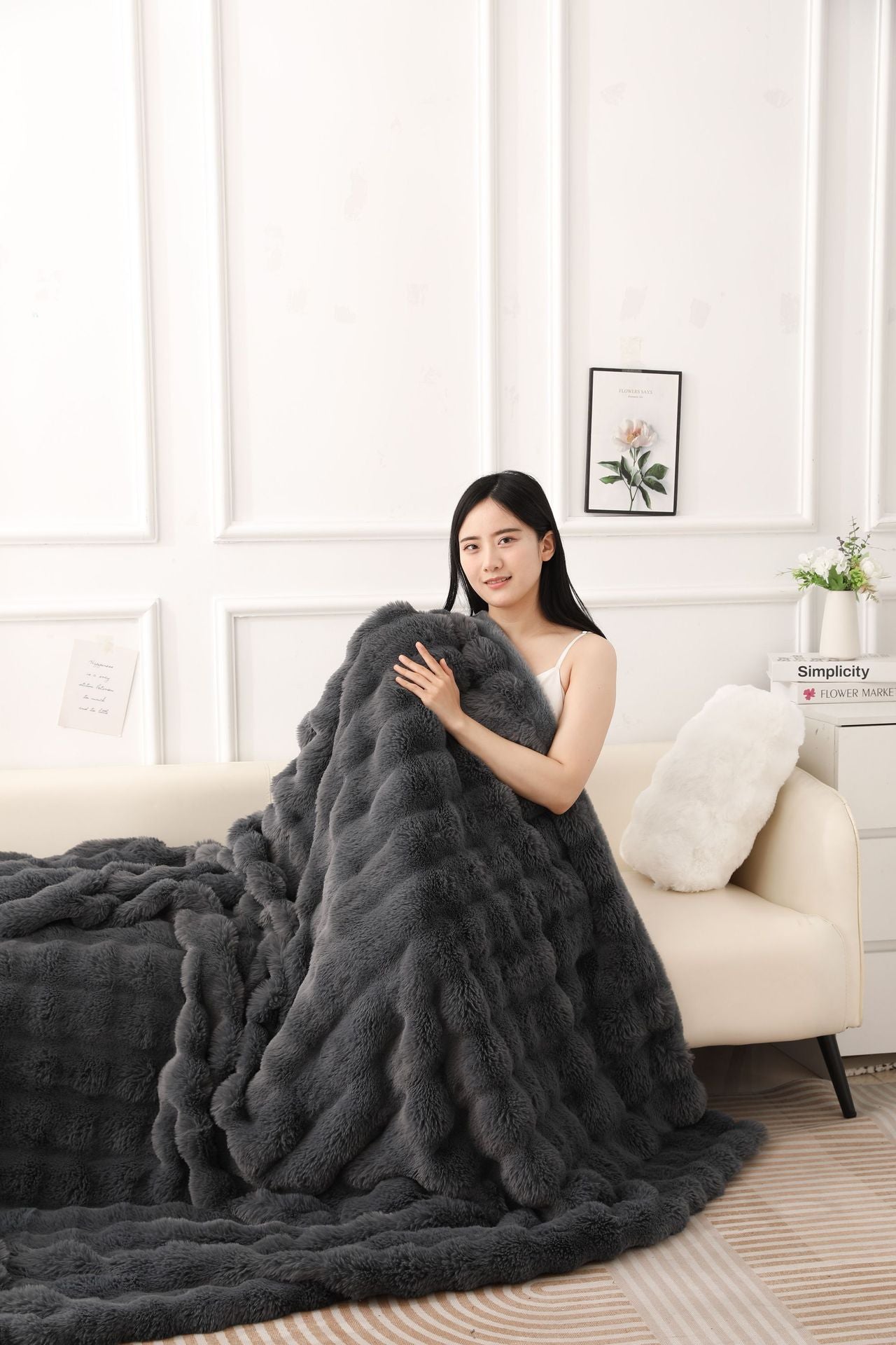 Soft & Thick Fleece Throw Blanket