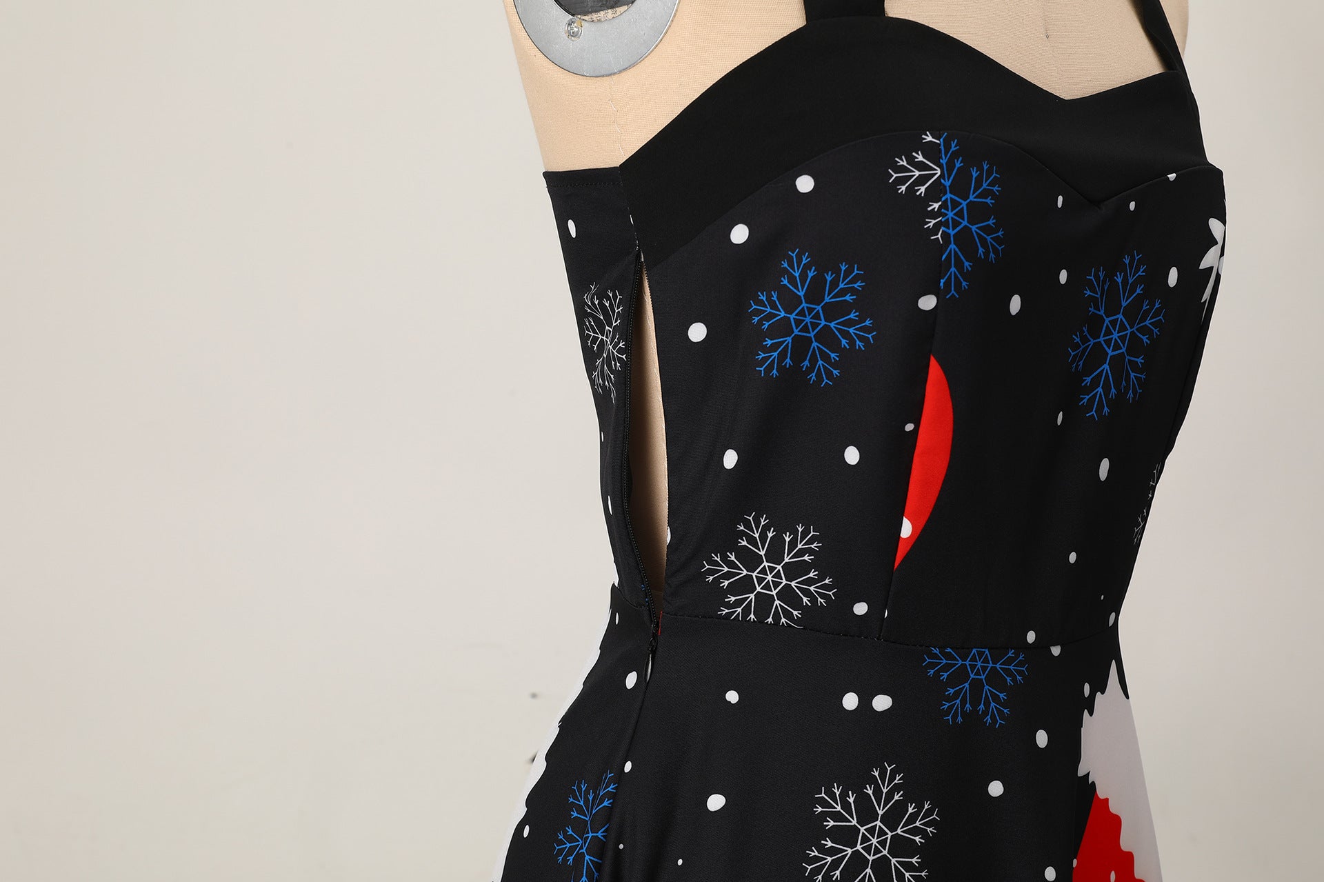 Elegant Audrey Hepburn-Inspired Vintage Dress