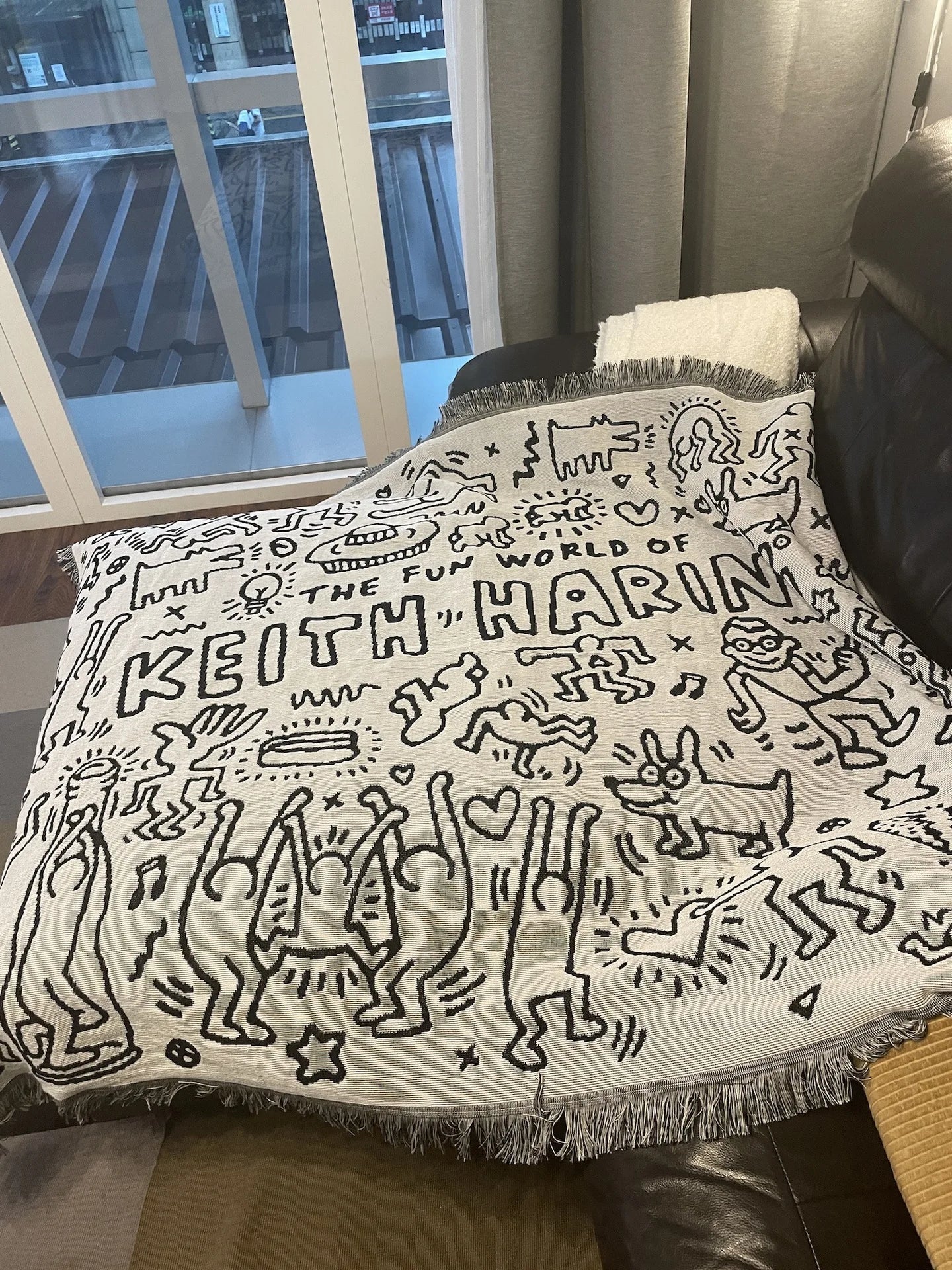 Sofa Blanket Towel Bedspread Keith Cartoon Doodle Haring Home Decor Cloth Cushion European Rug Tablecloth Throw Plaid Blankets