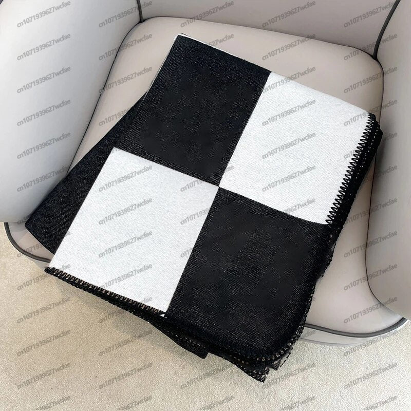 Winter Warm Blankets for Beds Sofa Plaid H Blanket Brand Designer Blanket Fleece Knitted Nap Throw Blanket Soft Wool Scarf Shawl
