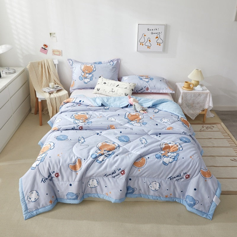 Cute Space Bear Printed Spring Summer Comforter Adults Children Soft Breathable Quilting Quilt Single Double Bed Blanket Quilts