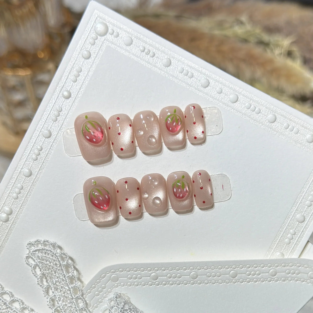 10Pcs Cute Girl Short Square Press on Nails Pink Cat Eye Nail Aurora Butterfly Strawberry Polka Dot Heart Fake Nail Tips Daily