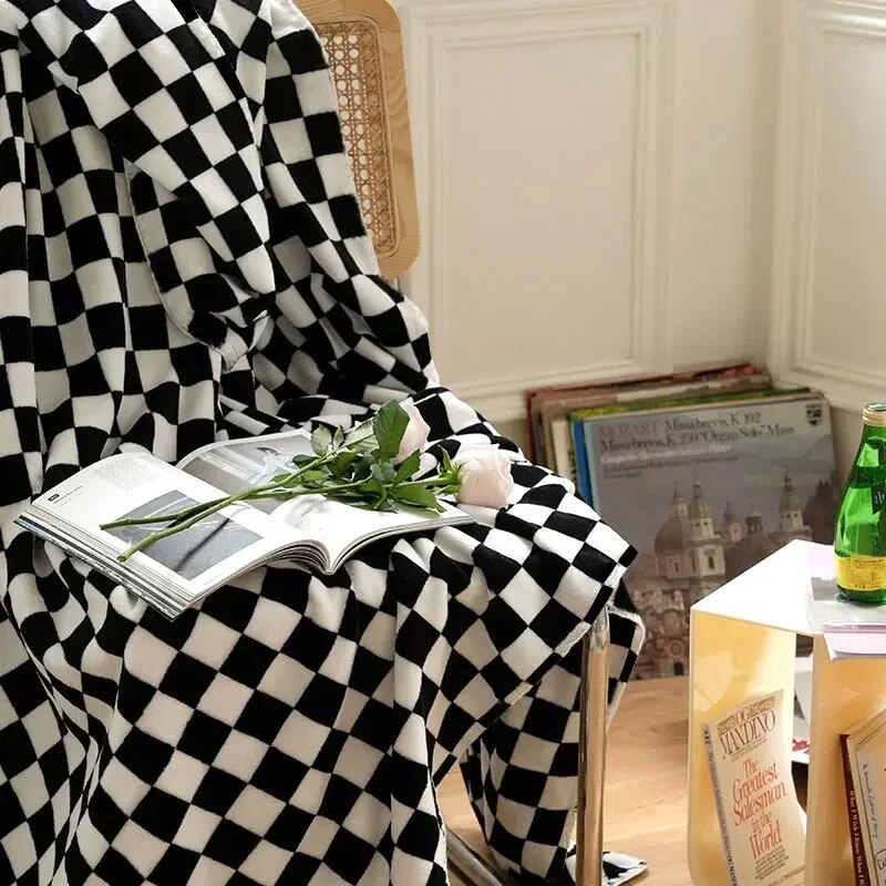 Ins Checkerboard Blanket Classic Plaid Sofa Blanket Spring and Summer Air Conditioning Blanket Office Nap Shawl Cushion Sofa