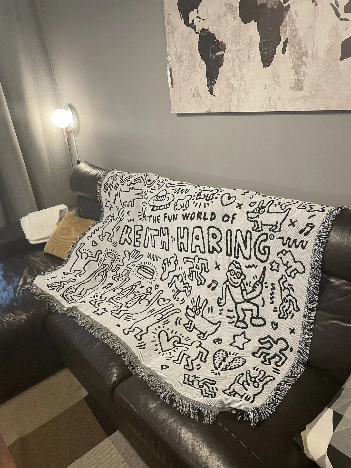 Sofa Blanket Towel Bedspread Keith Cartoon Doodle Haring Home Decor Cloth Cushion European Rug Tablecloth Throw Plaid Blankets