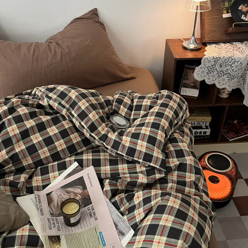 Vintage Geometric Plaid Printing Bedding Sets Nordic Soft Bedclothes for Four Seasons Skin-Friendly Quilt Cover Sheet Pillowcase