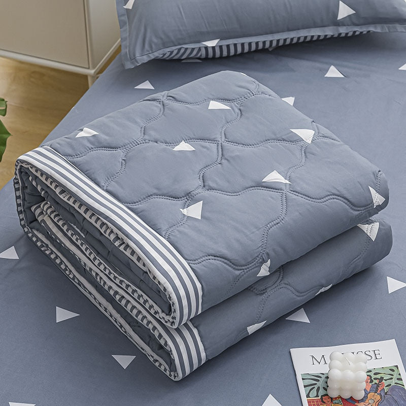 Daisy Print Spring Summer Quilt Queen Mechanical Wash Comfortable Comforter Single Double Blanket Quilts for Children Adults