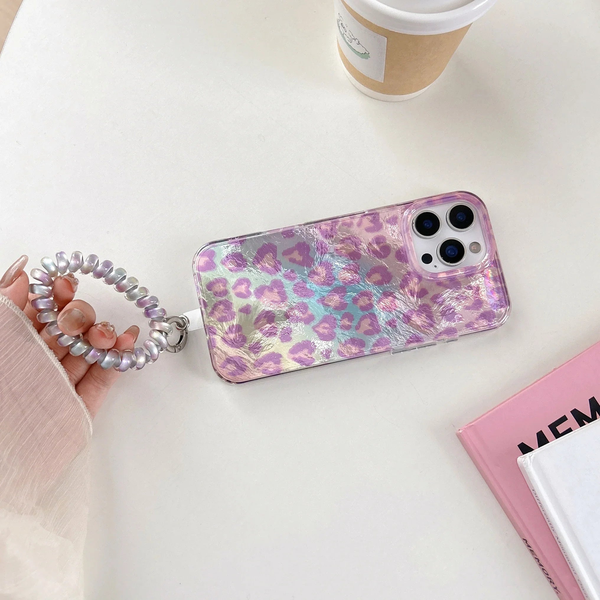 Iridescent Pink Holographic Leopard Print with Wrist Chain Trendy Phone Case for iPhone 16 15 14 13 Pro Max Back Cover Capa