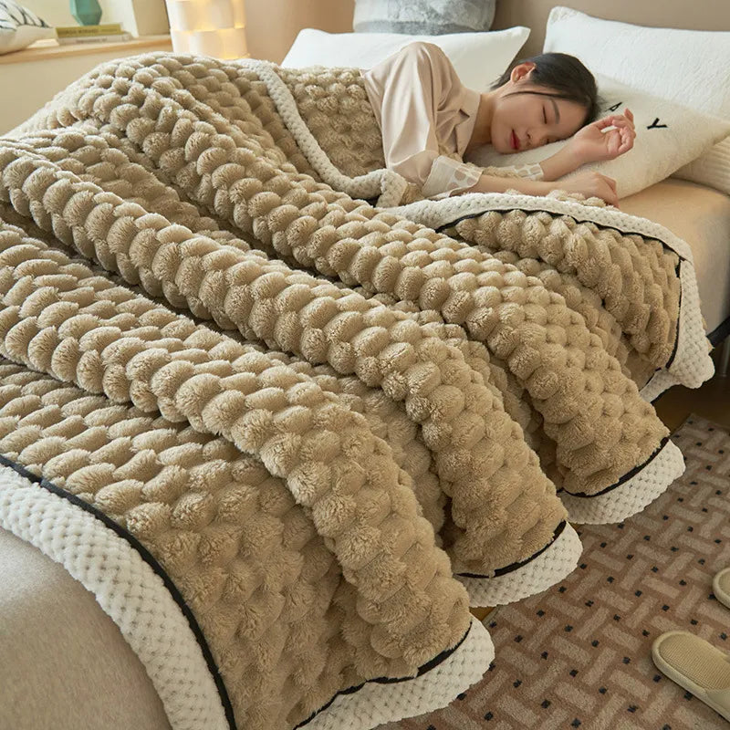 Turtle Velvet Autumn Winter Warm Sleeping Blanket Soft Comfortable Flannel Fleece Blankets for Bed Cozy Thickened Warmth Blanket