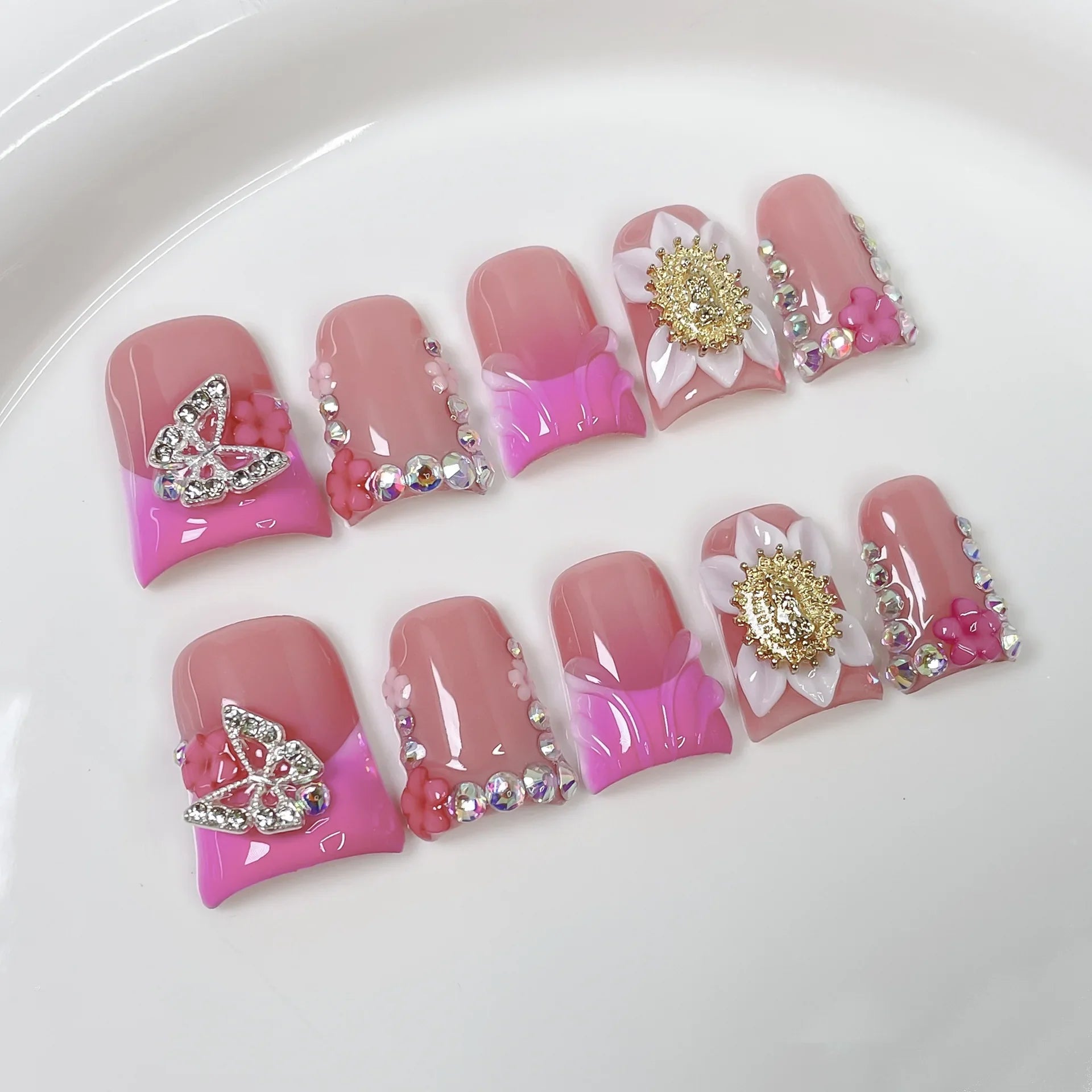 10pcs Ocean Style Fake Nails Duck Bill Press on Nails Set Handmade 3D Flowers Pearl Nail Art Gradient Blush French False Nails
