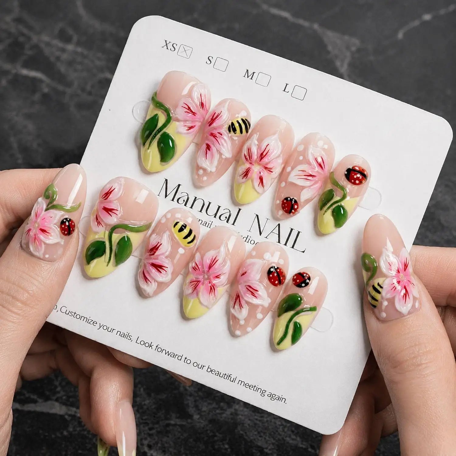10Pcs Gradient Art Ladybug Flower Press On Nail Glossy Design Ladybug Flower Fake Nail Casual Look Ladybug Flower False Nail