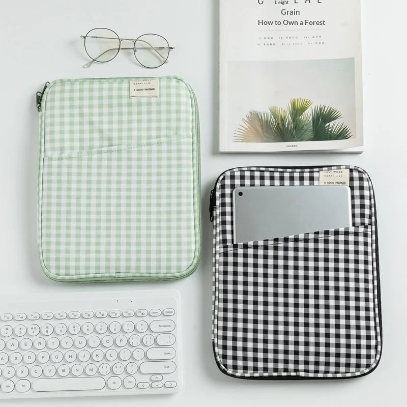 Korean Ins Style Plaid Laptop Sleeve 13 Inch Shockproof Padded Protective Tablet Sleeve For Macbook Notebook Computer Carrying