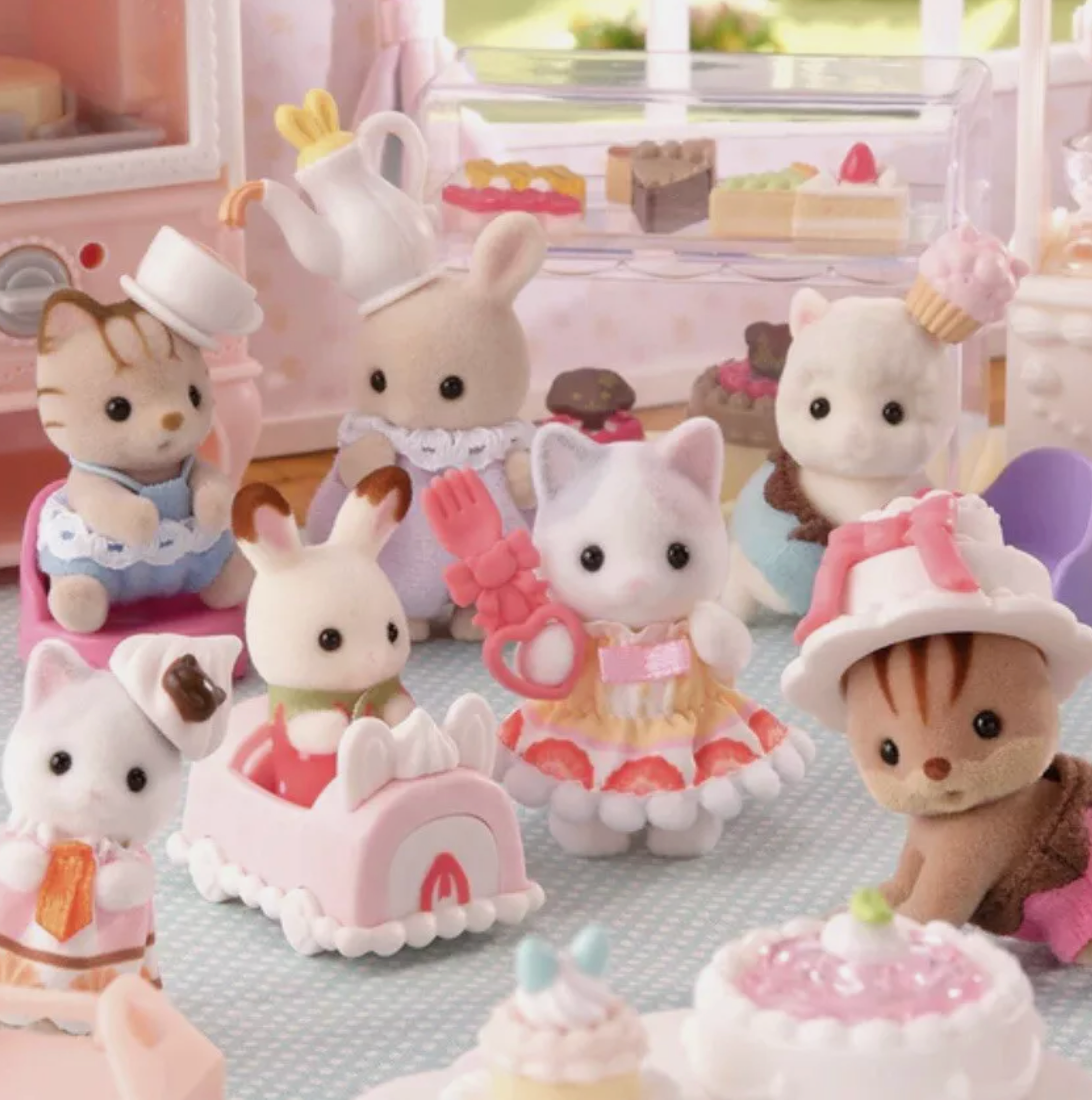 Calico Critters Baby Collectibles  Baby Cake Party Series