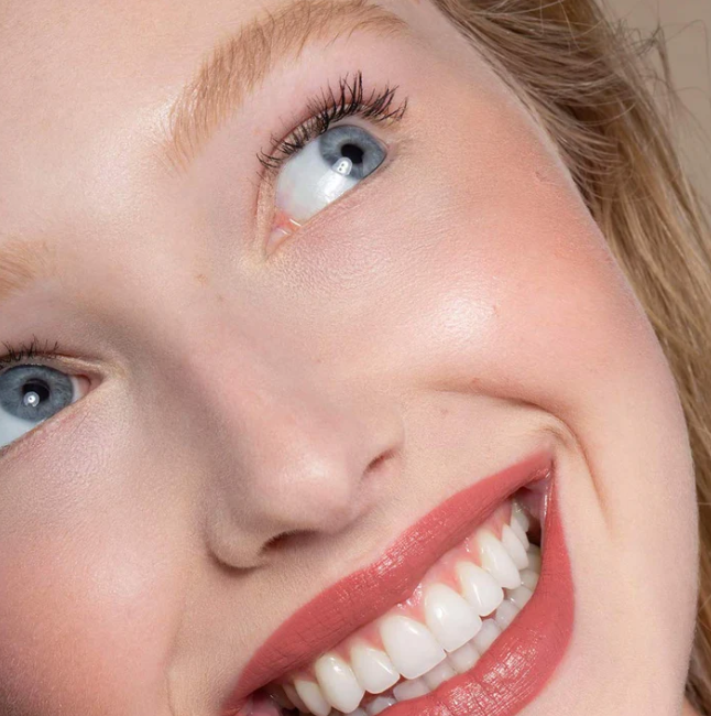 LashSteel - Achieve clump-free precision lashes. + 50% OFF