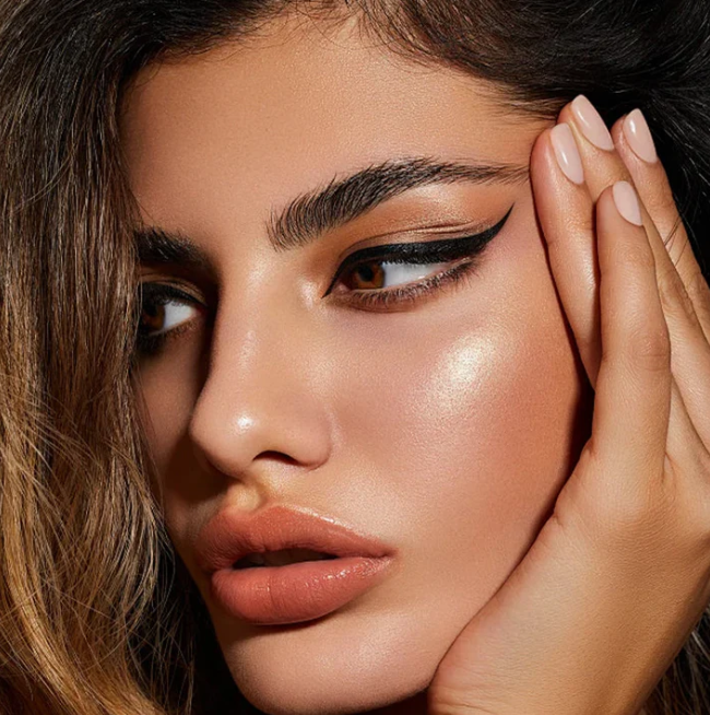 WingPerfect  Flawless symmetrical wings instantly. + 50% OFF