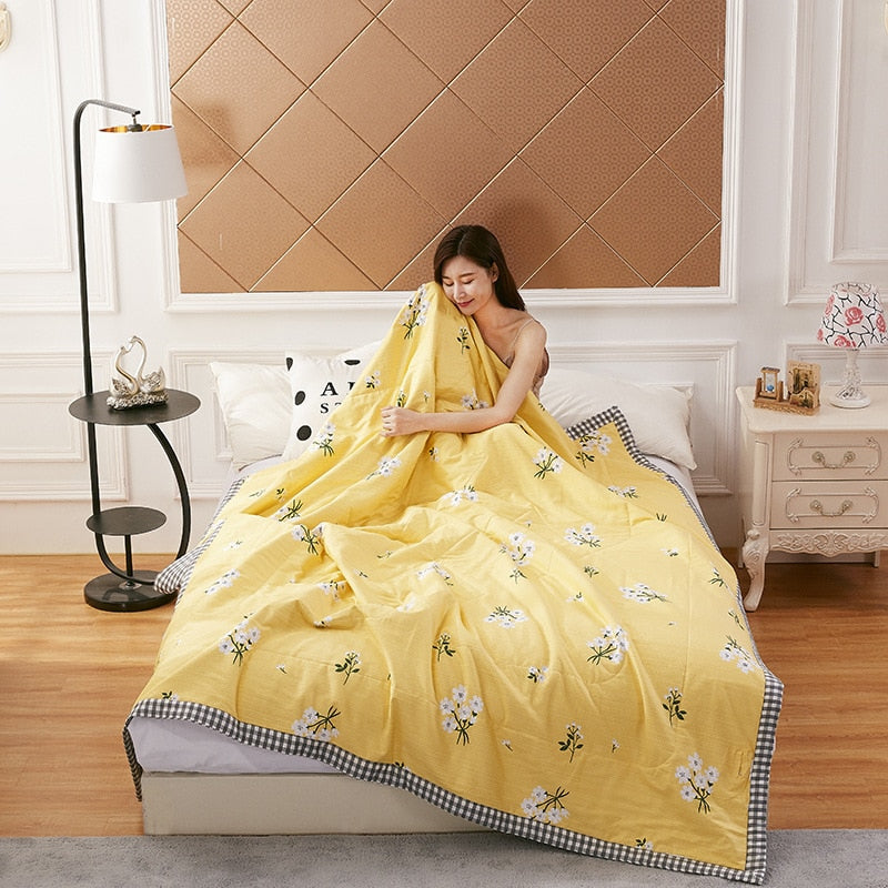 Summer Cotton Quilts Thin Air-conditioning Comforter Soft Breathable Office Nap Blanket Quilted Bed Covers and Bedspreads