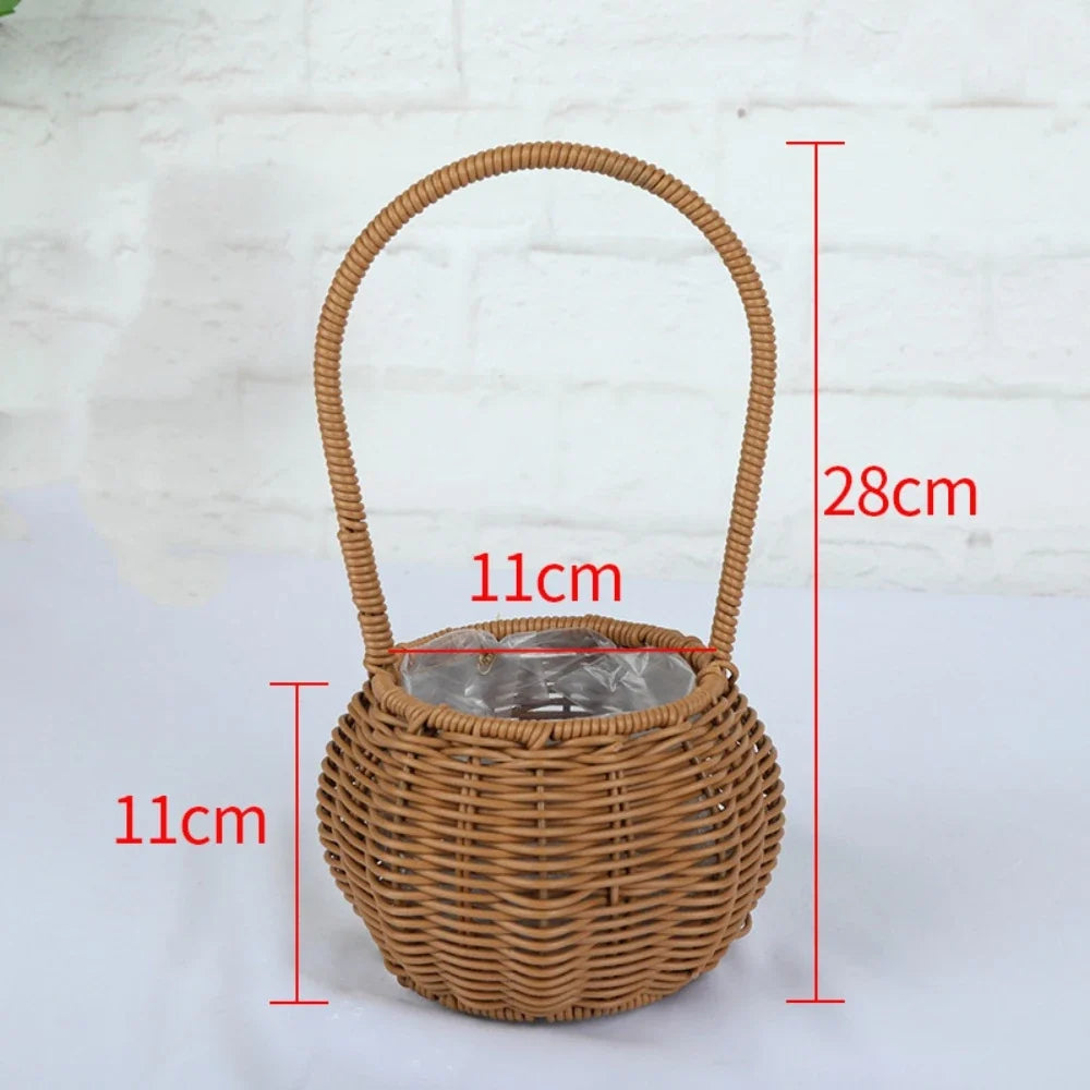 Willow Rattan Bride Flower Basket Picnic Container with Handle Picnic Weaving Basket Hand-Woven Flower Arrangement Basket