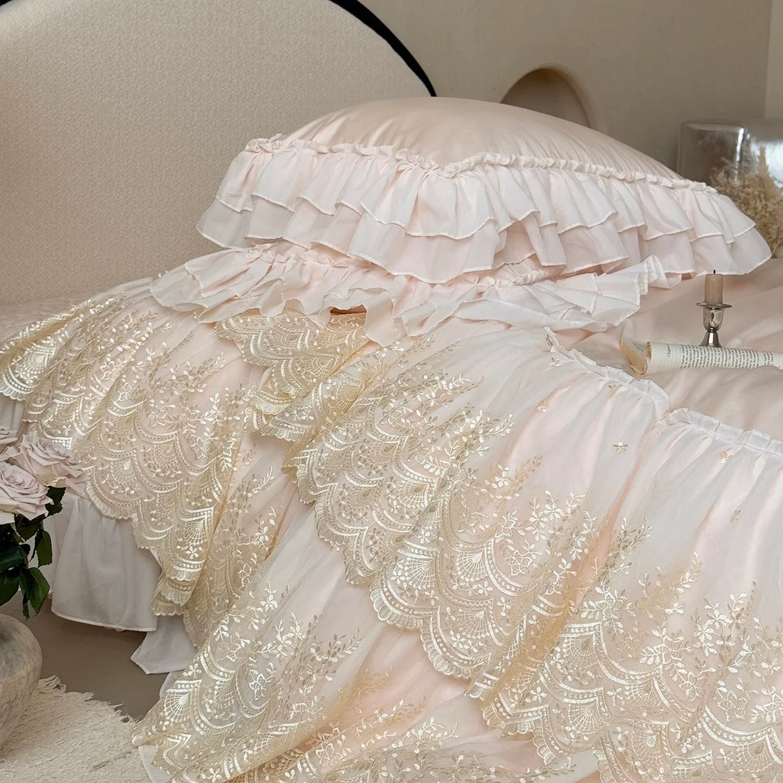 Lace Embroidery Bedding Set Luxury Pink Egyptian Cotton Princess Duvet Cover Bed Sheet Pillowcases Solid Color Bedclothes