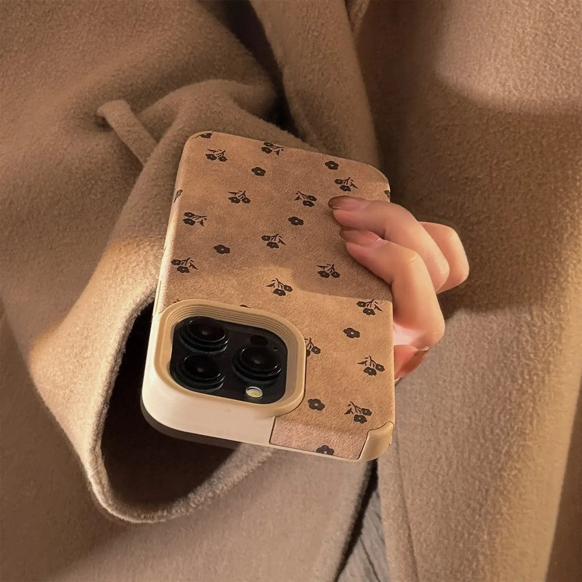 Luxury Full Screen Flower Suede Leather Texture Phone Case For iPhone 16 15 14 Plus 13 12 11 Pro Max Shockproof Protective Cover