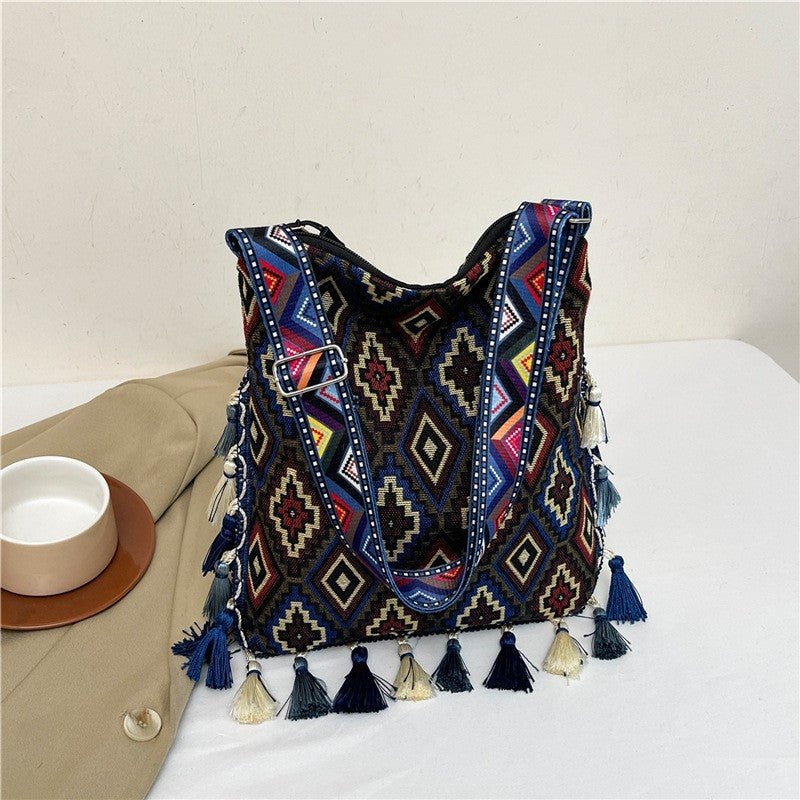 Large Capacity Shoulder Bag With Scarf