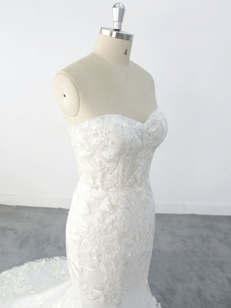 Sexy Mermaid Lace Bridal Gown Wedding Dress