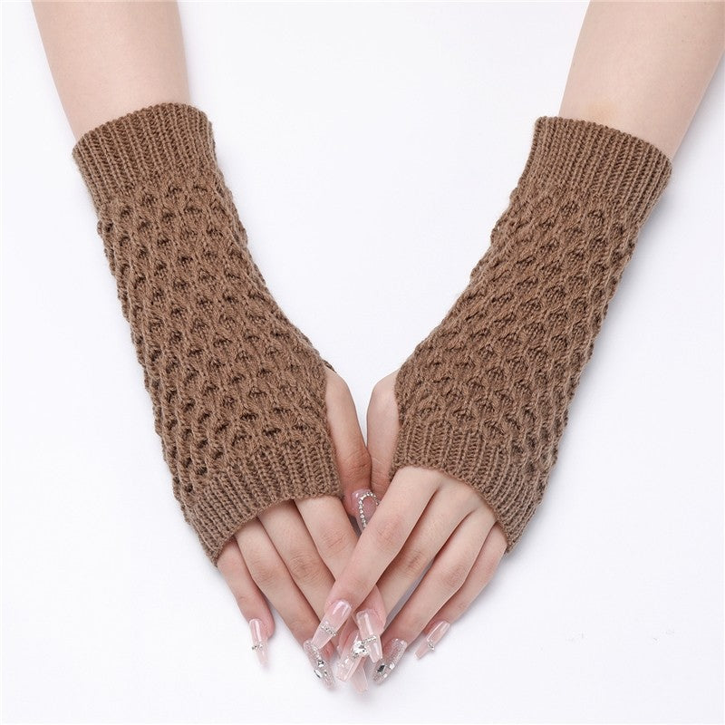 Short Pineapple Flower Fingerless Knit Gloves