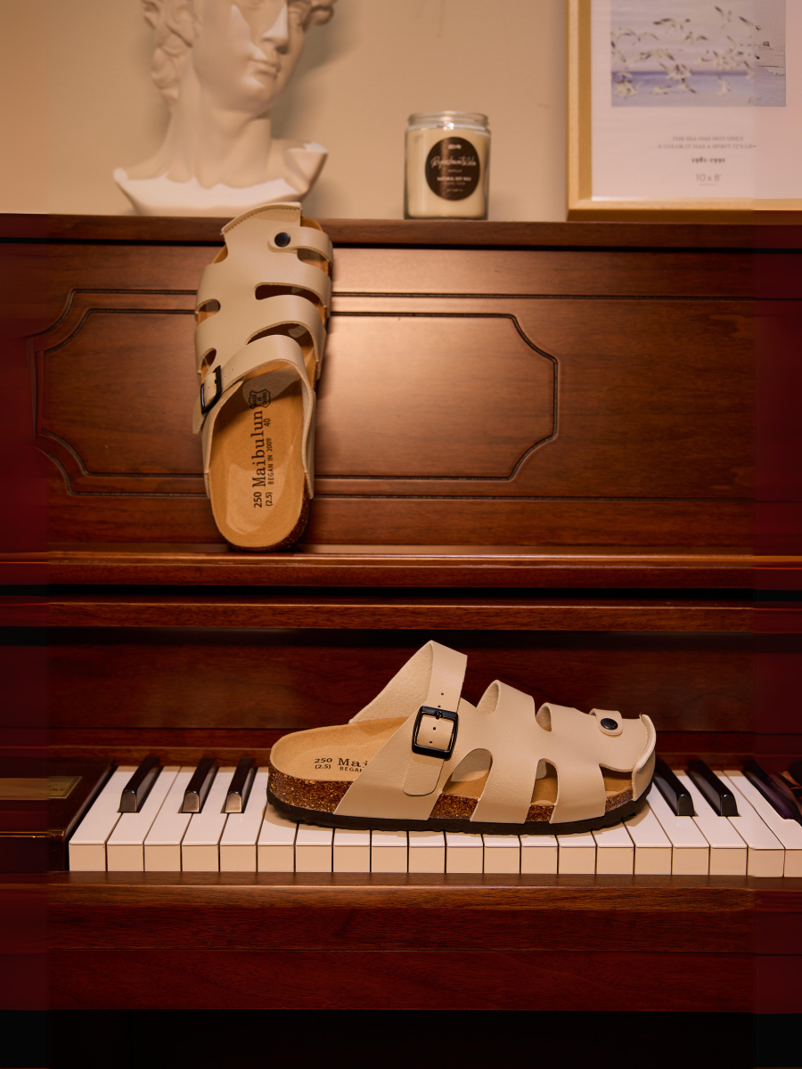 Summer Picnic Cut-Out Clog - Apricot