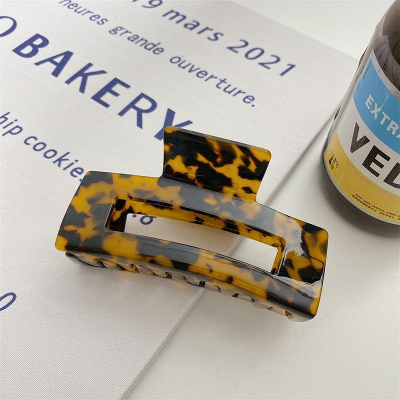 Color-Block Tie-Dye Claw Clip