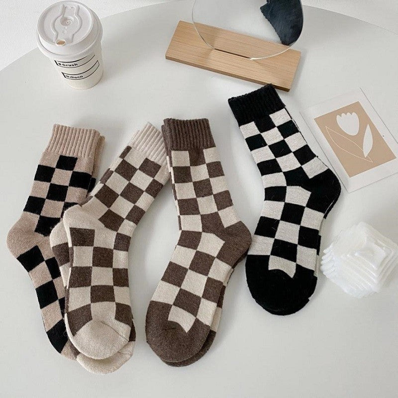 Women's Checkerboard Mid Calf Socks