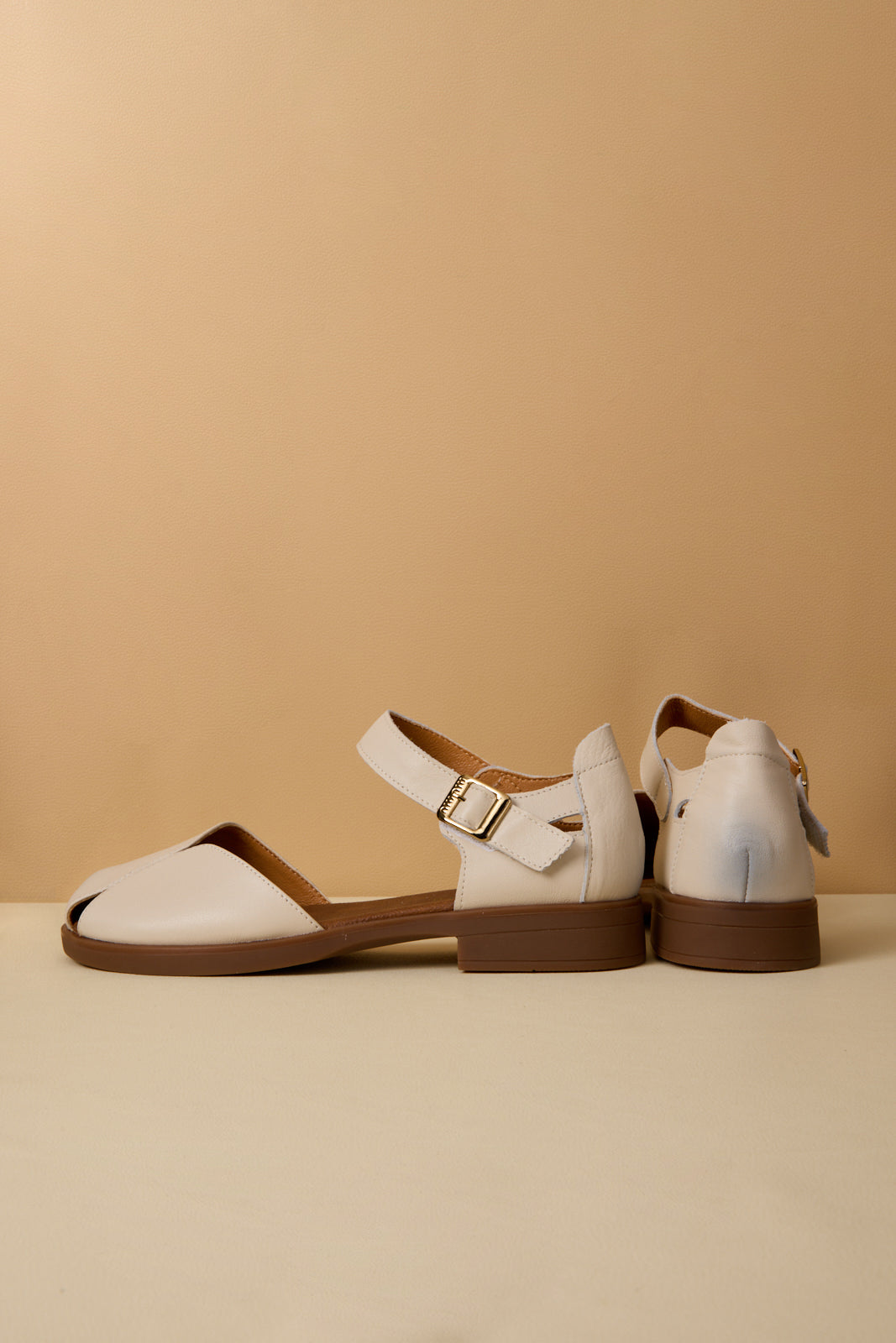 Tatum Leather Flat Sandal - Beige