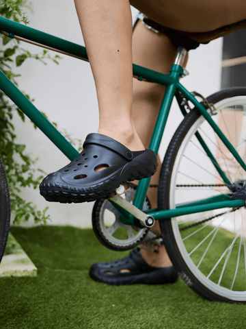 Zero Gravity Ultimate Light Unisex Clog - Black