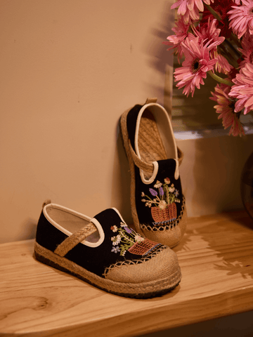 Gemma Floral Embroidered Linen Espadrilles - Black