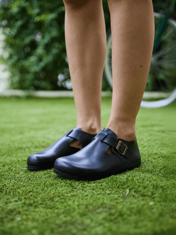Seashore Suede Clog Loafer - Black