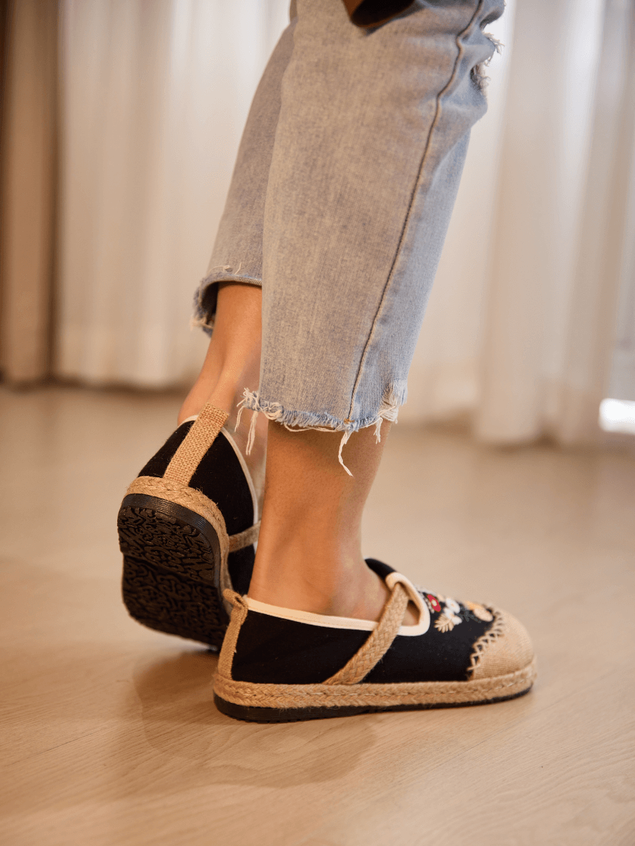 Kahului Embroidered Linen Espadrilles - Black