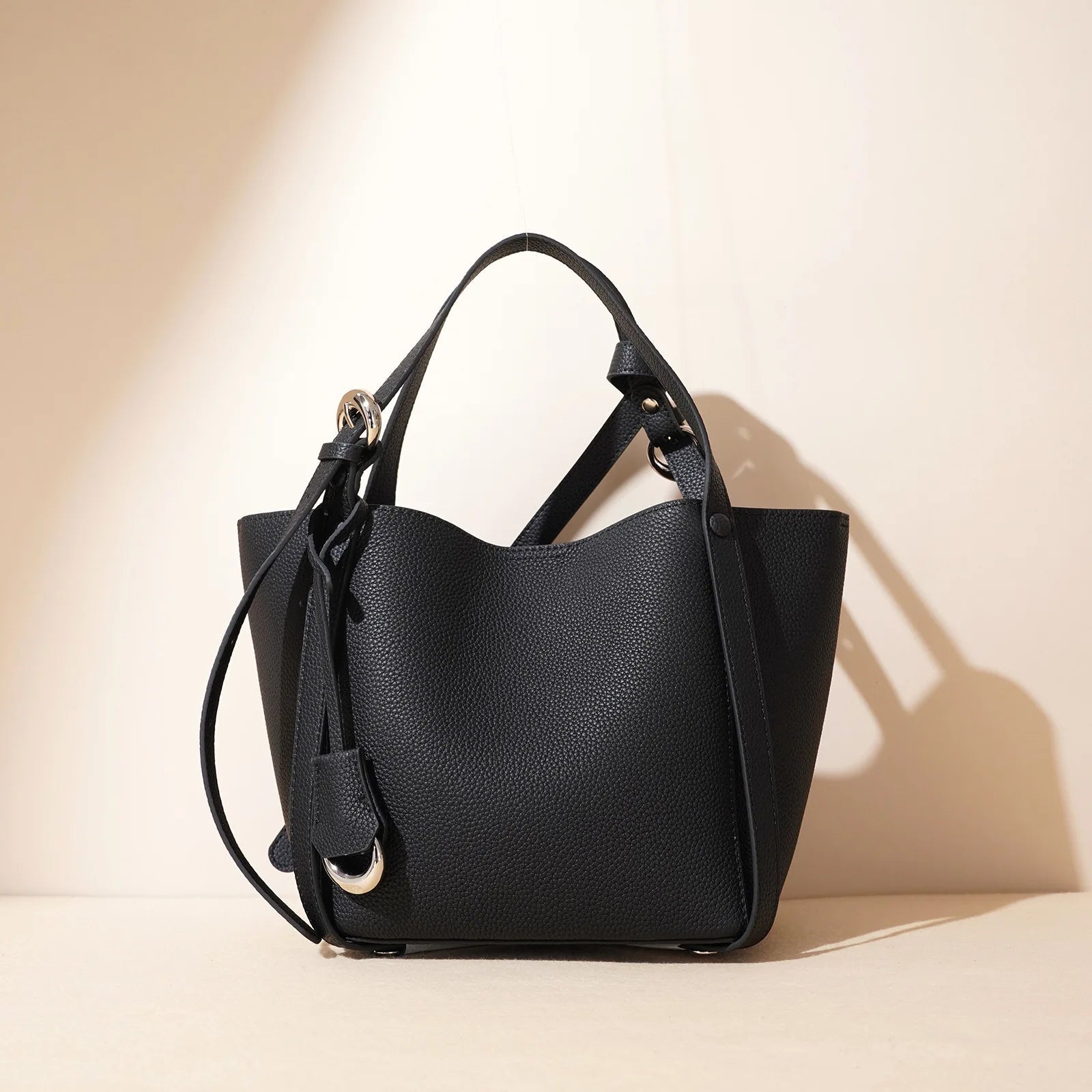 Genuine Leather Large Capacity Women's Bucket Handbag