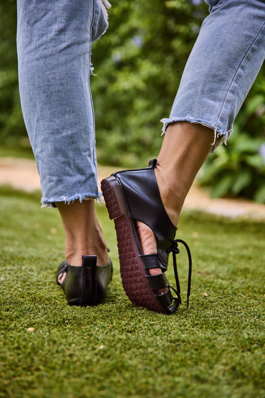 Daybreaker Leather Woven Sandal - Black