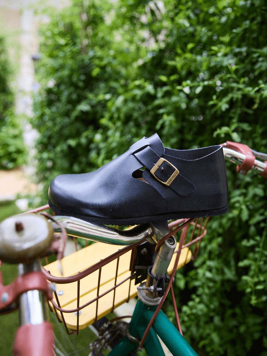Seashore Suede Clog Loafer - Black