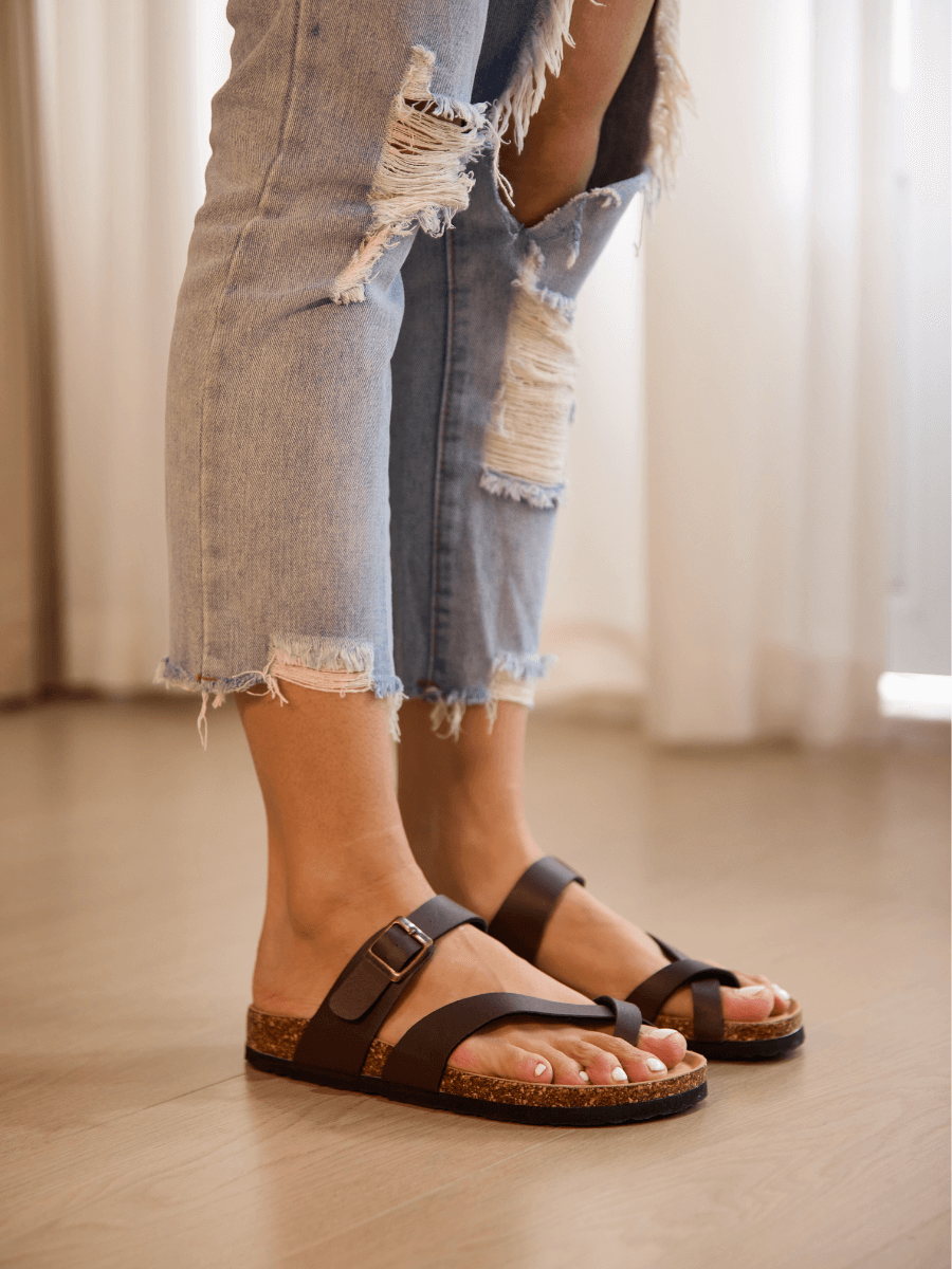 Criss Cross Thong Toe Footbed Sandal - Brown