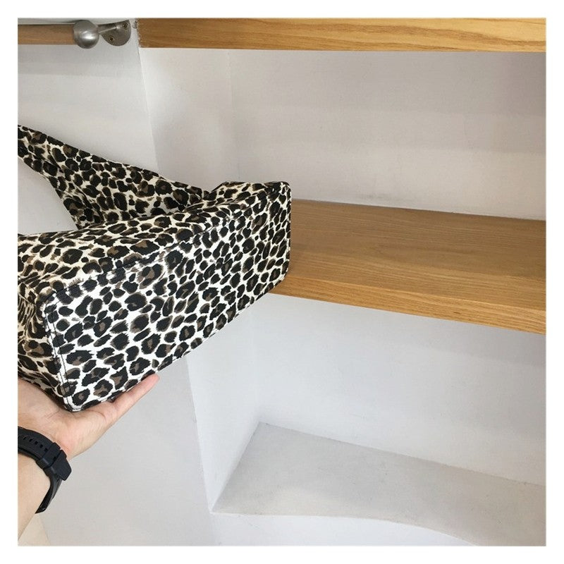 Leopard Print Large Capacity Underarm Canvas Bag