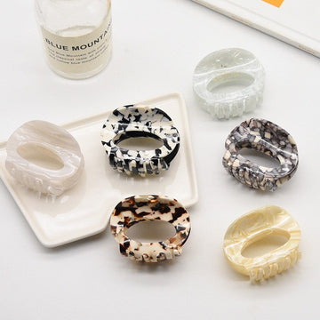 Hollowed Round Hair Claw Clip