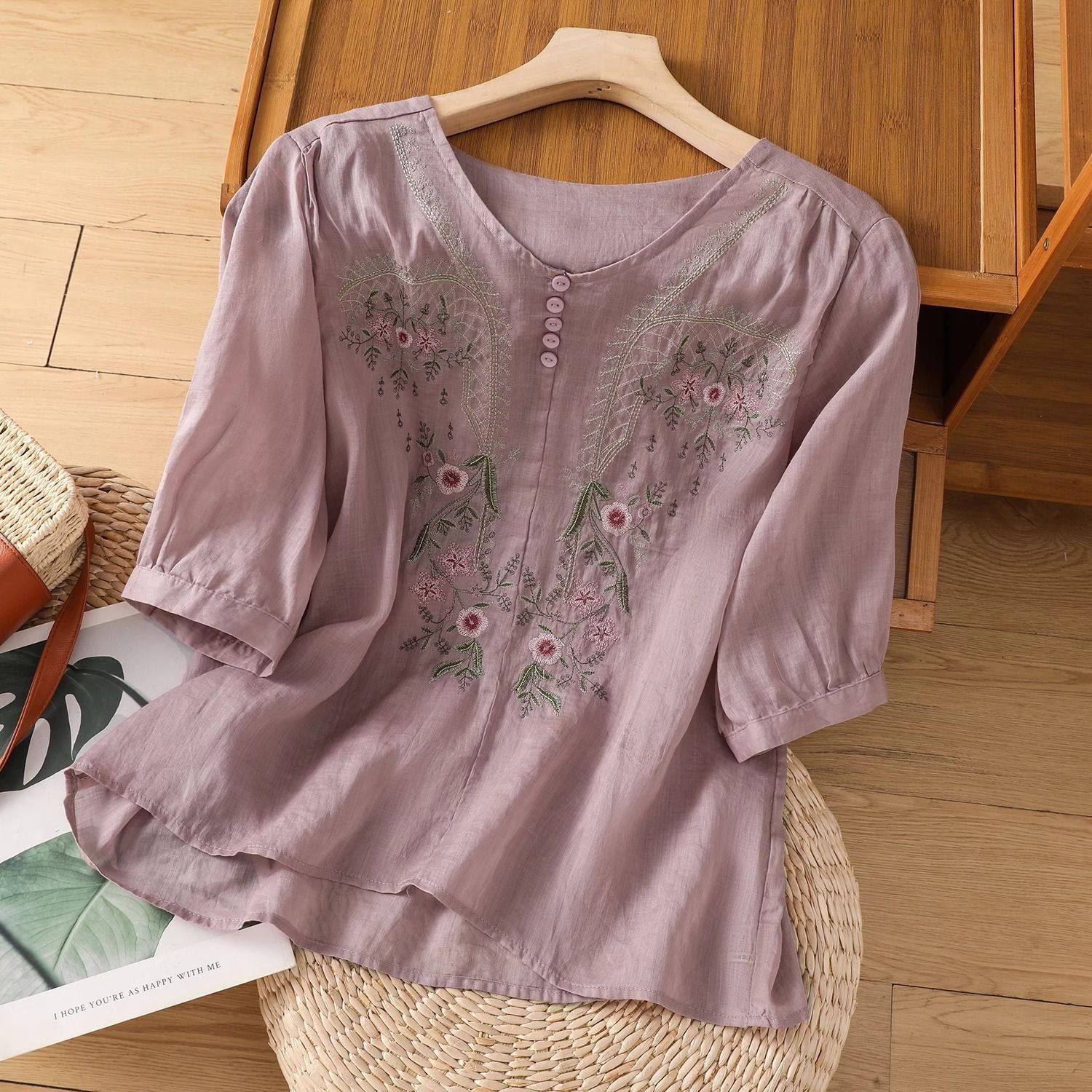 Embroidered Loose Short Sleeve Top