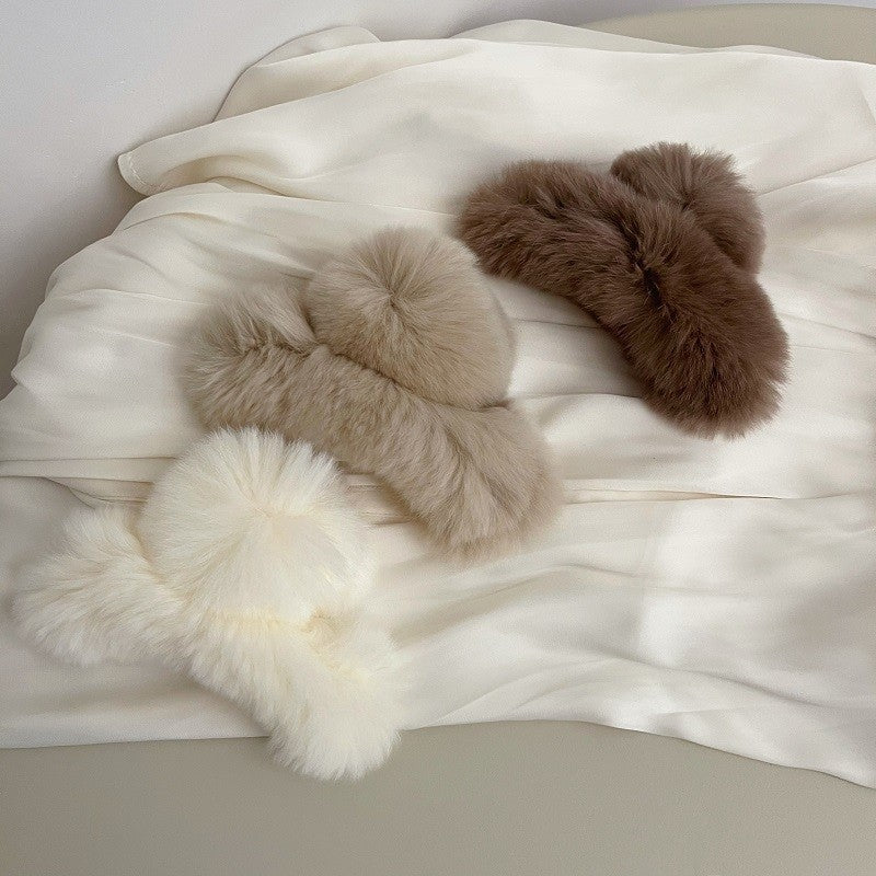 Fashion Solid Furry Hair Claw Clip