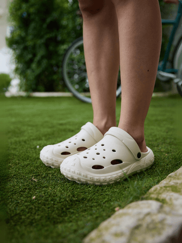 Zero Gravity Ultimate Light Unisex Clog - Cream