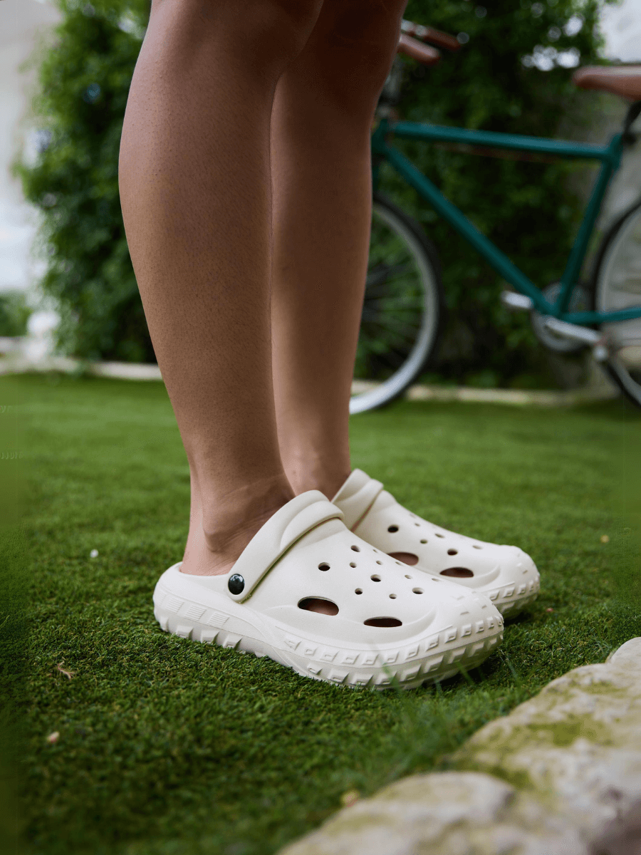 Zero Gravity Ultimate Light Unisex Clog - Cream