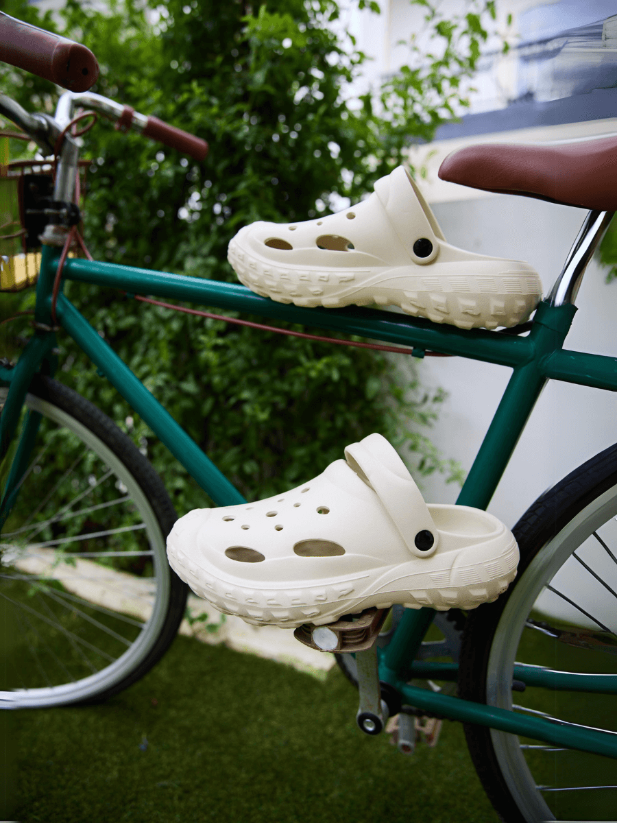 Zero Gravity Ultimate Light Unisex Clog - Cream