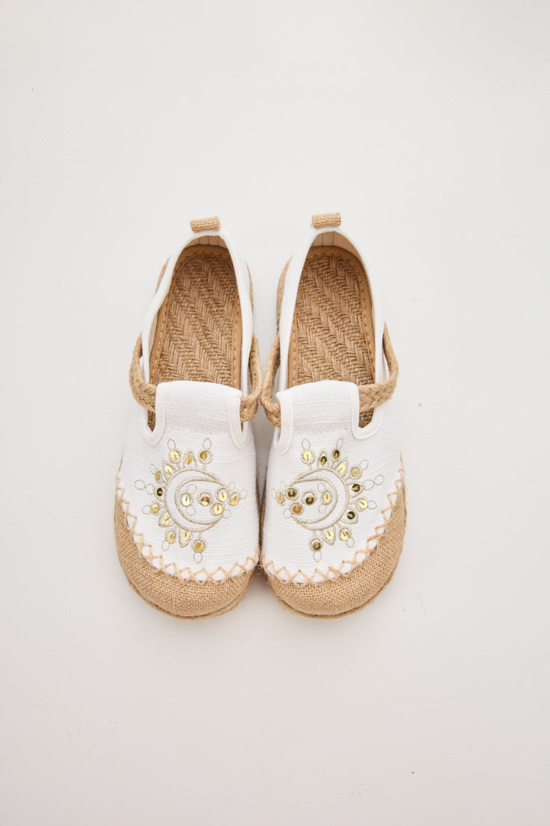Blooming Moon Embroidered Linen Espadrilles - Cream