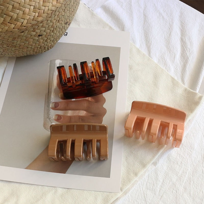 Retro Elegant Resin Hair Claw Clip