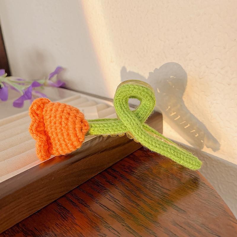 Knitted Tulip Hair Claw Clip