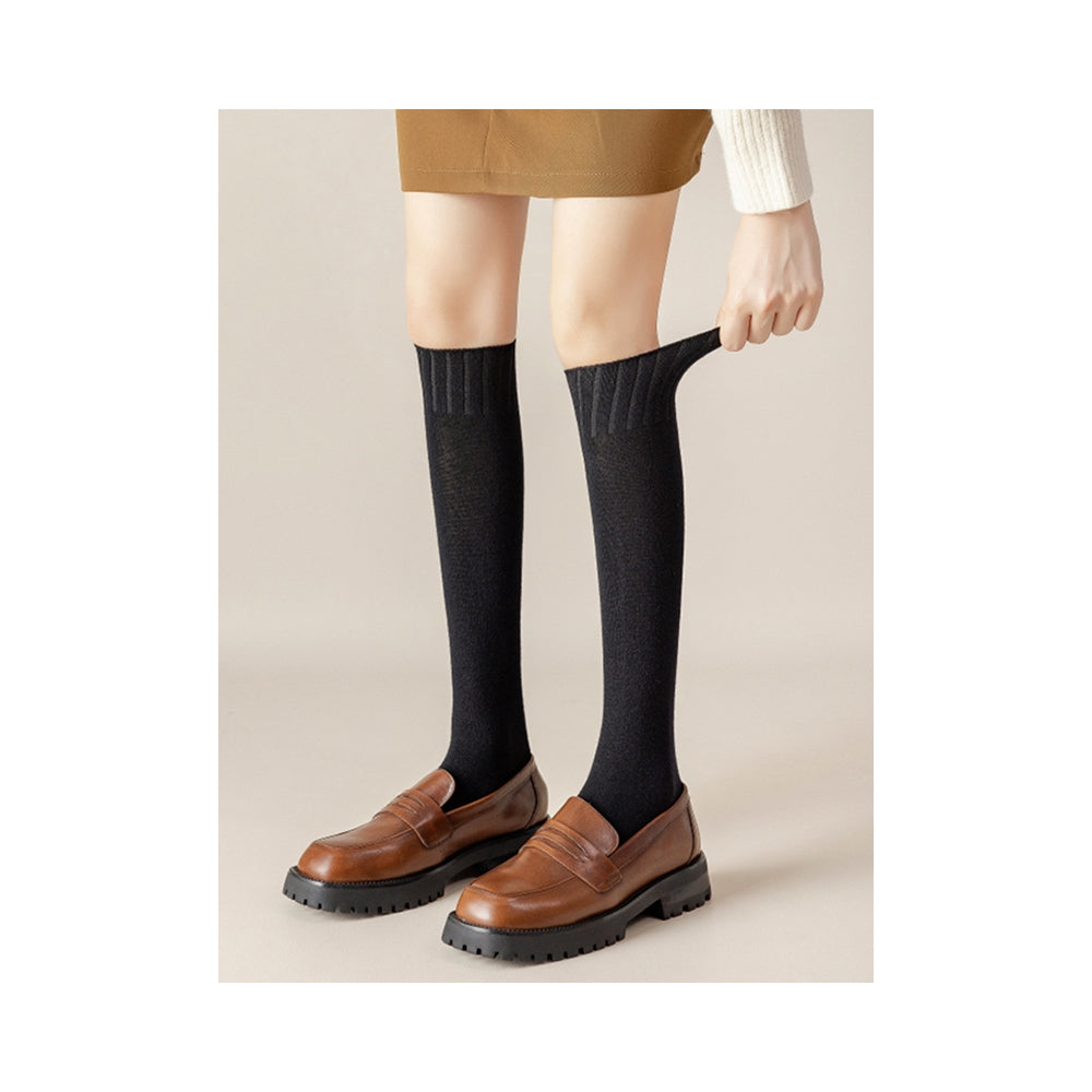 Casual Breathable Solid Color Mid-Calf Socks