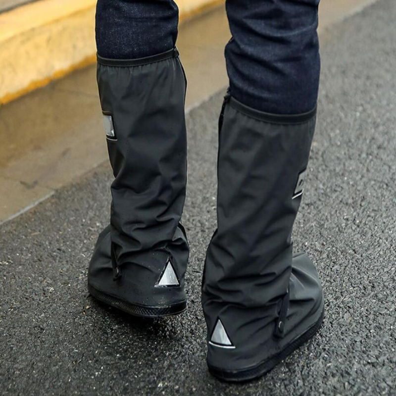 The AquaGaiter Rain Boot Covers - Keep Your Shoes Dry, Even in the Rain + 50% OFF