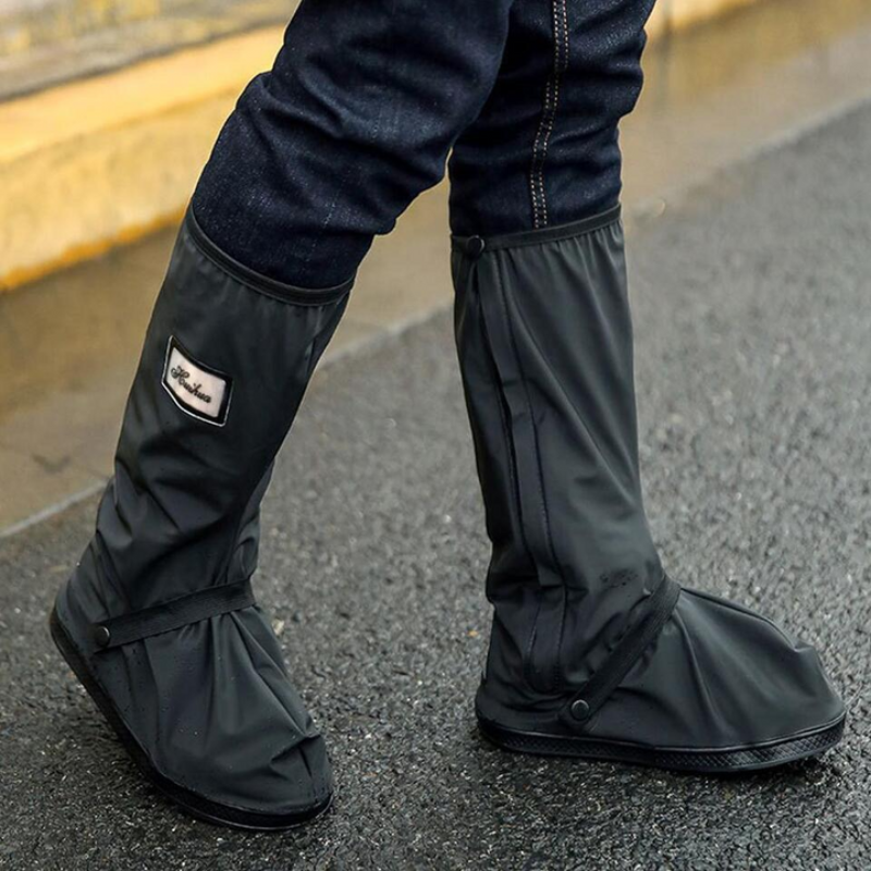 The AquaGaiter Rain Boot Covers - Keep Your Shoes Dry, Even in the Rain + 50% OFF